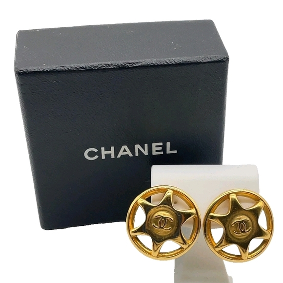 SALE! Authentic CHANEL Coco Mark Vintage Gold Plated Star Motif Earrings W Box - Picture 9 of 11